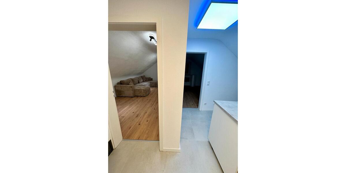 Dachgeschoßwohnung Remseck am Neckar - 2 Zimmer, 50 m&sup2;, 800&euro; | Angebot:26448116