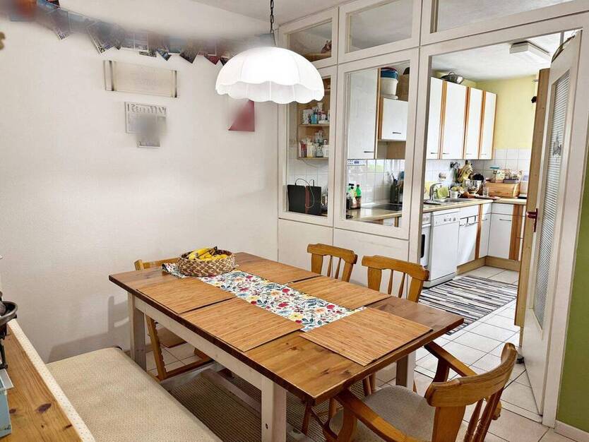 Familienfreundlich & einladend: 4,5 Zimmer mit Balkon und Garage