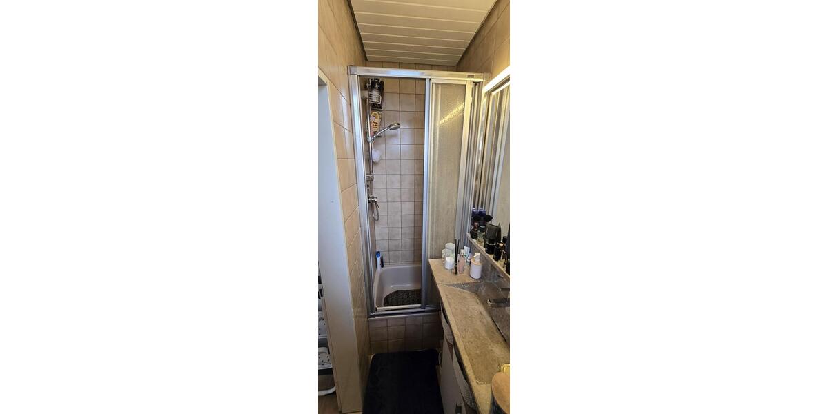 Etagenwohnung Stuttgart Luginsland - 3 Zimmer, 65 m&sup2;, 900&euro; | Angebot:26580016