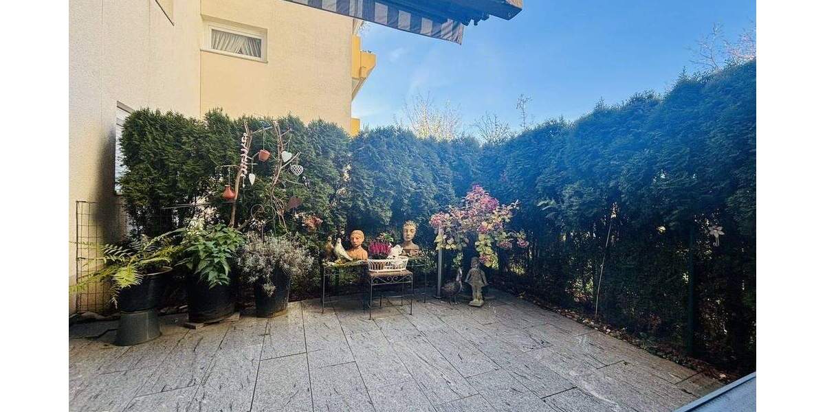 Etagenwohnung Esslingen Sulzgries - 4 Zimmer, 105 m&sup2;, 410.000&euro; | Angebot:24515425