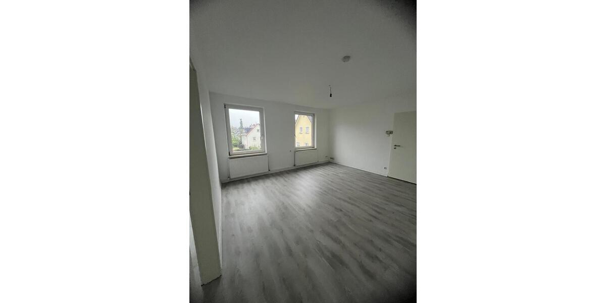 Etagenwohnung Stuttgart Degerloch - 3 Zimmer, 70 m&sup2;, 1.100&euro; | Angebot:26350163