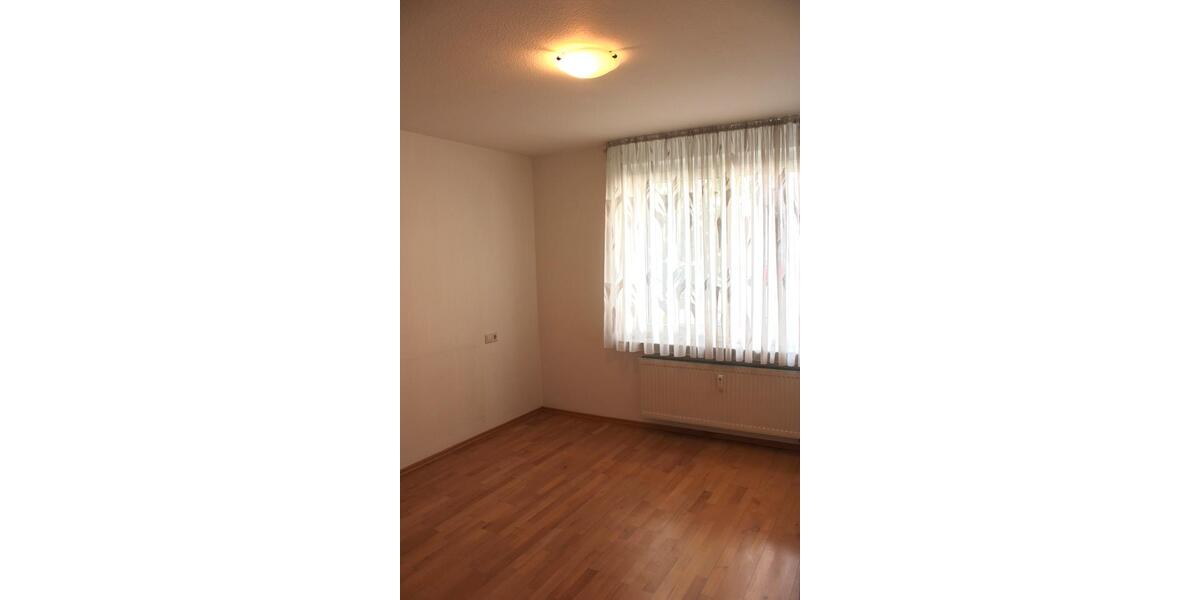 Erdgeschoßwohnung Tübingen Lustnau - 4 Zimmer, 91 m&sup2;, 465.000&euro; | Angebot:25783683