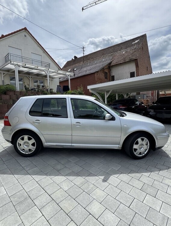 VW Golf IV 175.000 km 3.490 € Althengstett 75382