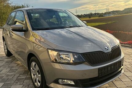 Skoda Fabia 85.149 km 3.900 &euro; Backnang 71522