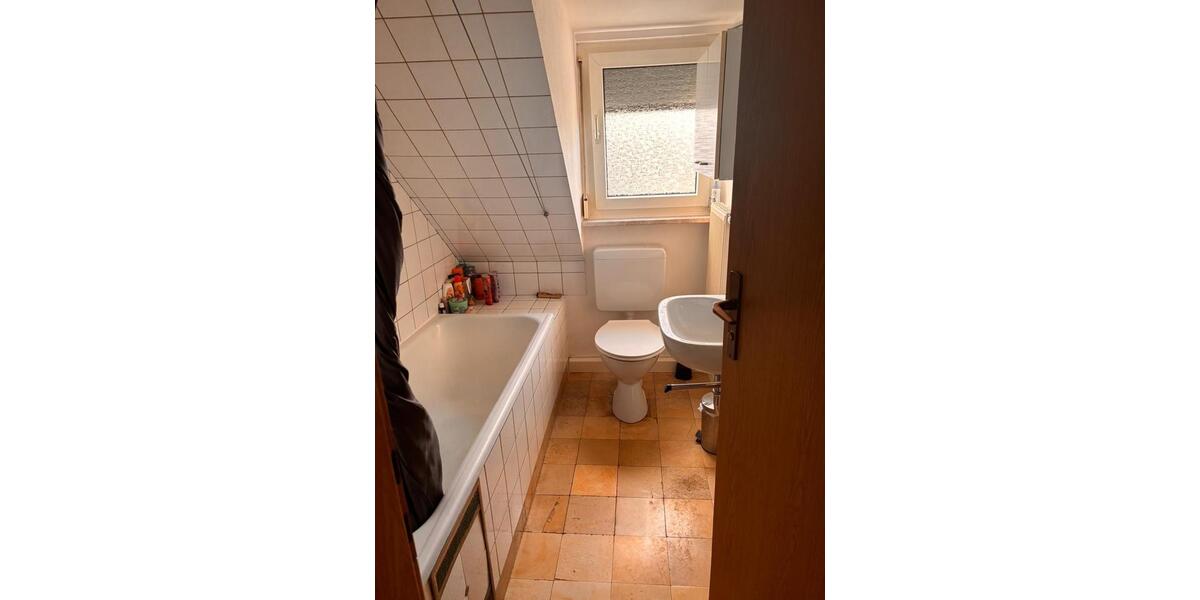 Dachgeschoßwohnung Stuttgart Vaihingen - 3 Zimmer, 47 m&sup2;, 900&euro; | Angebot:24804723