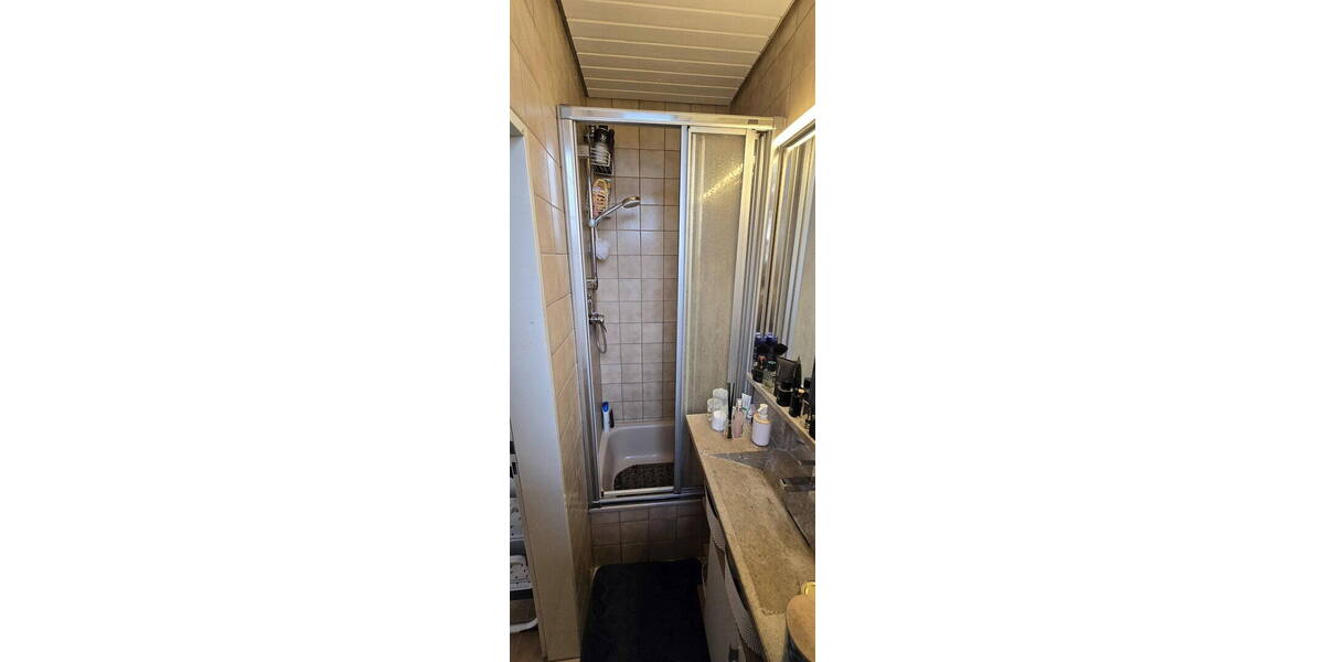Etagenwohnung Stuttgart-Untertürheim Untertürkheim - 3 Zimmer, 65 m&sup2;, 900&euro; | Angebot:26932109