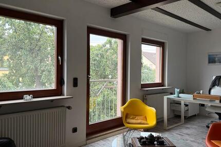 Sonnige 2,5 Zi.-Wohnung Büro in Eglosheim Ludwigsburg 2 zimmer