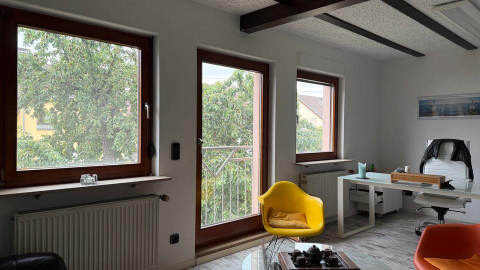 Sonnige 2,5 Zi.-Wohnung Büro in Eglosheim Ludwigsburg 2 zimmer