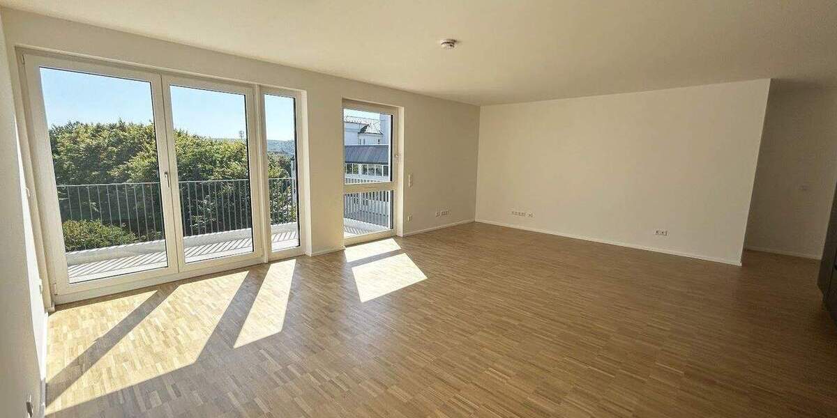 Etagenwohnung Stuttgart Untertürkheim - 5 Zimmer, 120 m&sup2;, 1.990&euro; | Angebot:25727984