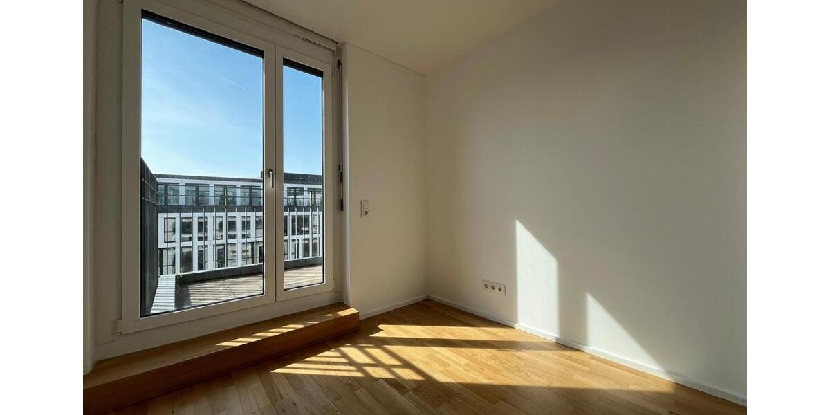 Etagenwohnung Stuttgart - 4 Zimmer, 135 m&sup2;, 1.973&euro; | Angebot:26068595