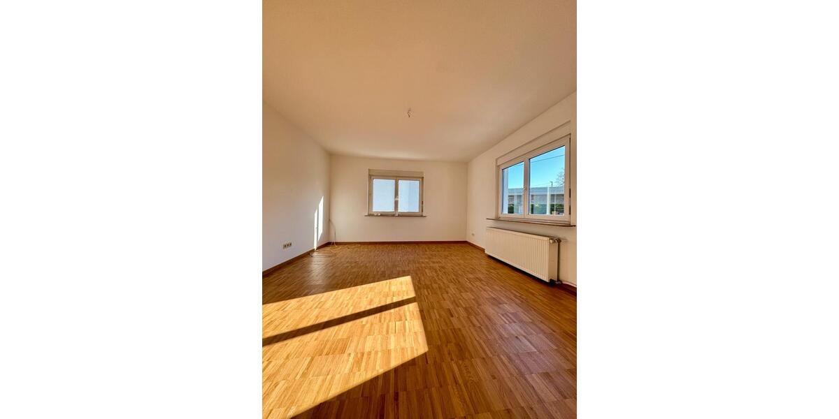 Etagenwohnung Stuttgart Zuffenhausen - 4 Zimmer, 90 m&sup2;, 1.450&euro; | Angebot:26326728