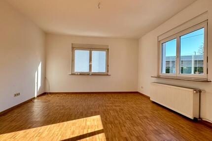 Wohnung Stuttgart Zuffenhausen - 4 Zimmer, 90 m&sup2;, 1.450&euro; | Angebot:26326728