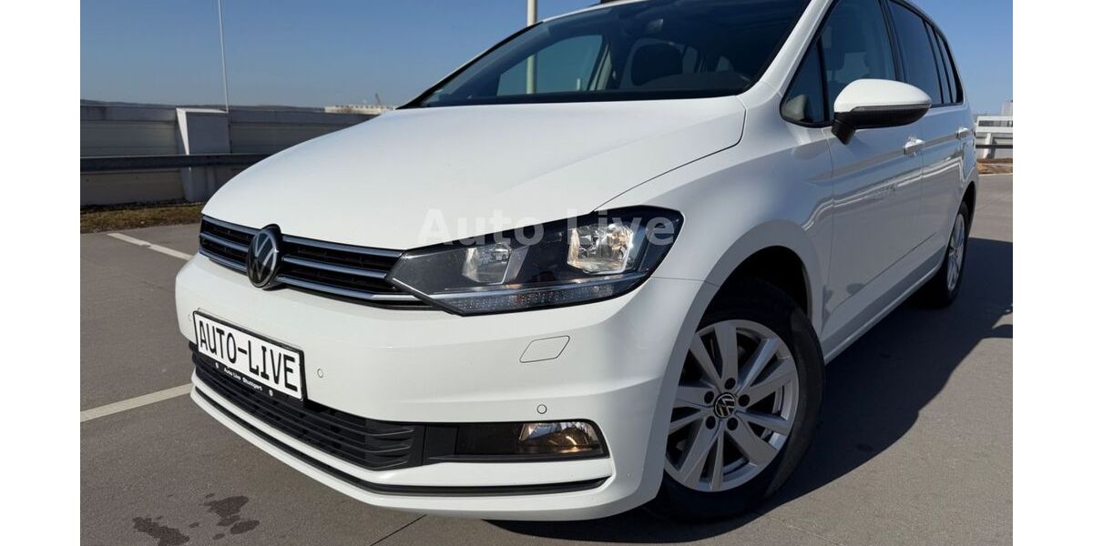 VW Touran 140.636 km 22.990 &euro; Böblingen/Stuttgart 71034