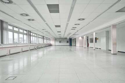 Büro in Frickenhausen 5.066 € 1013 m²