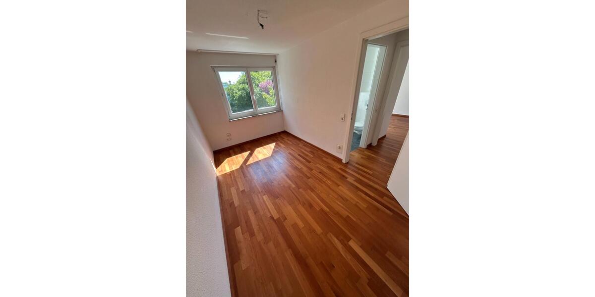 Etagenwohnung Kornwestheim - 3 Zimmer, 75 m&sup2;, 349.000&euro; | Angebot:26877703