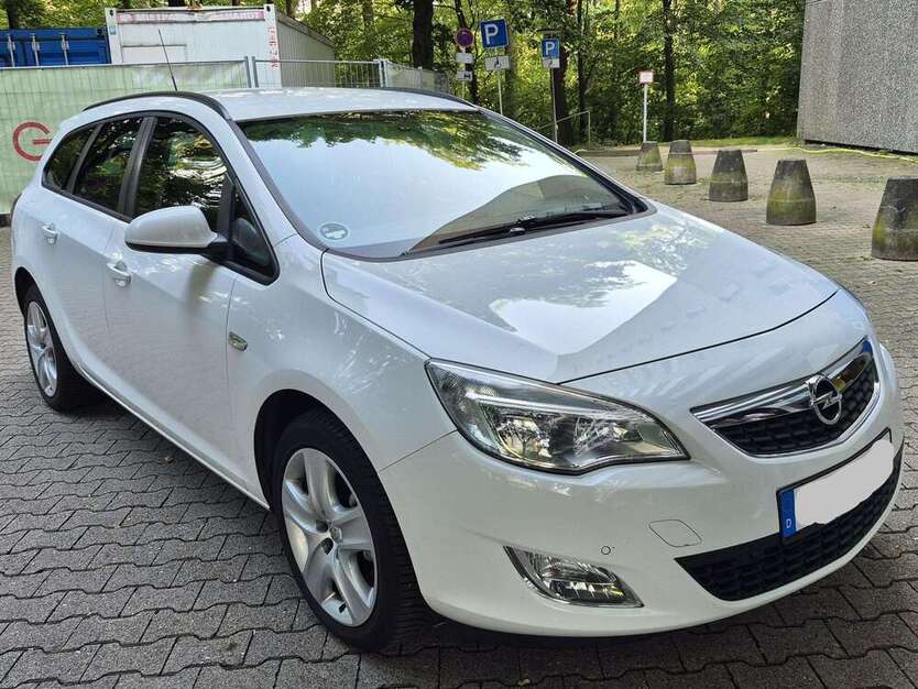 Opel Astra 183.000 km 4.400 € Stuttgart 70599