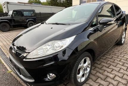 Ford Fiesta 143.600 km 3.199 € Weinstadt 71384