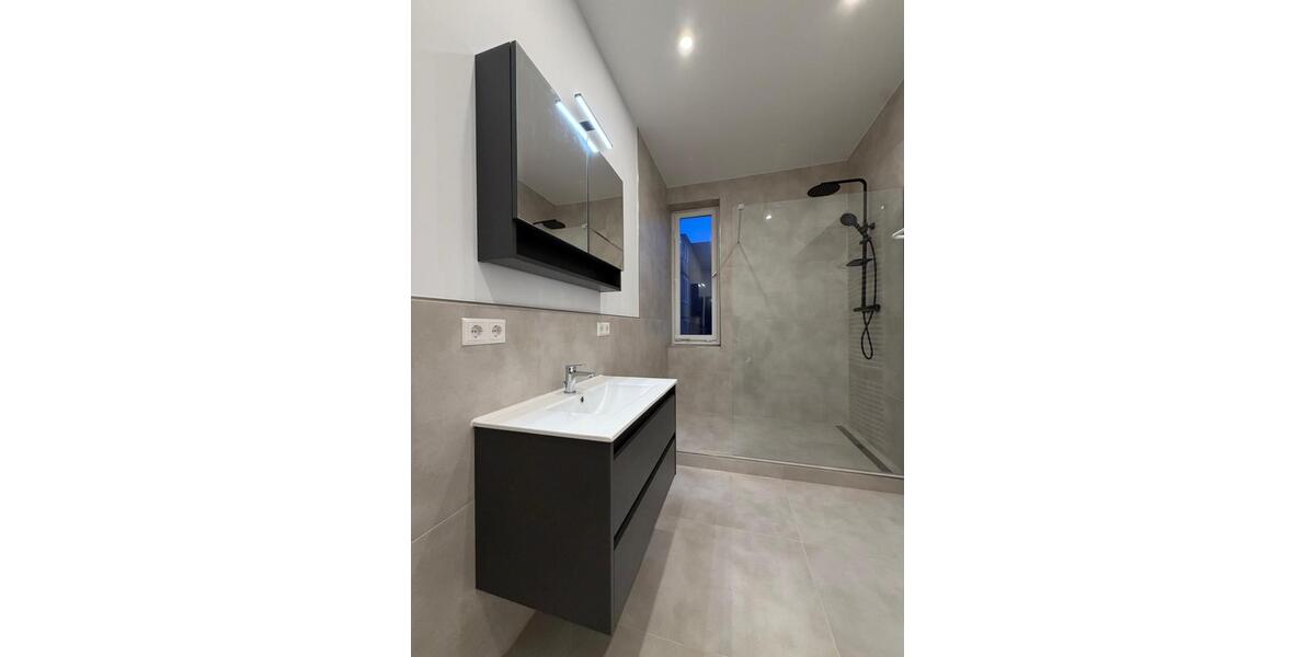 Frisch sanierte 2-Zimmer-Wohnung in attraktiver Lage 2 zimmer