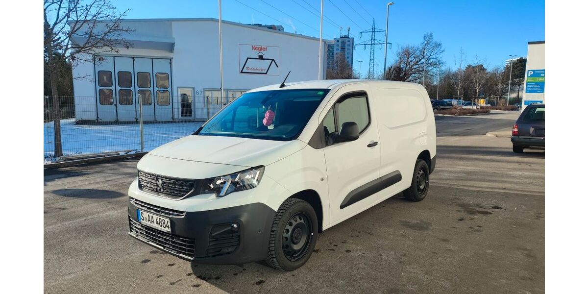 Peugeot Partner 123.892 km 9.750 &euro; Stuttgart 70569