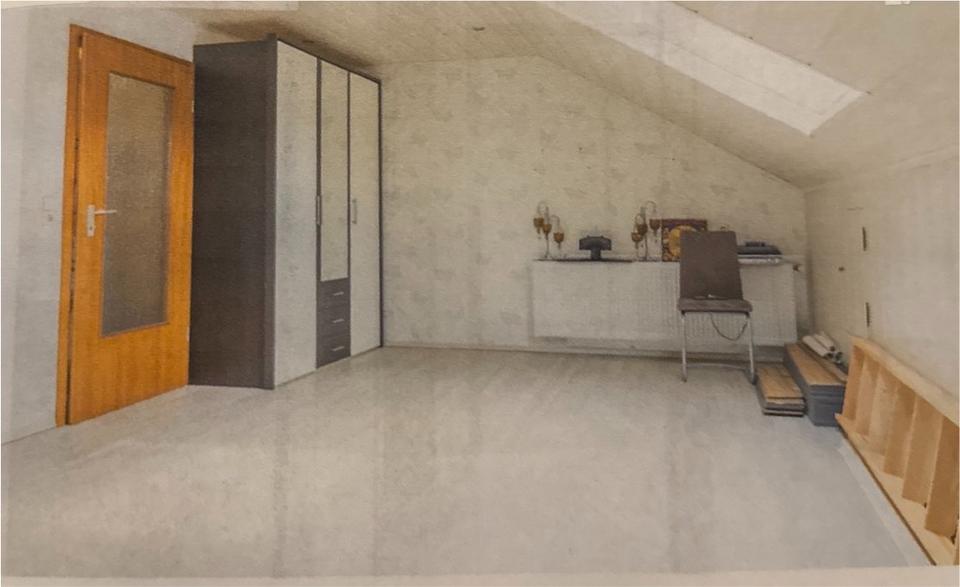 Reihenhaus Riederich - 8 Zimmer, 144 m&sup2;, 550.000&euro; | Angebot:24459700