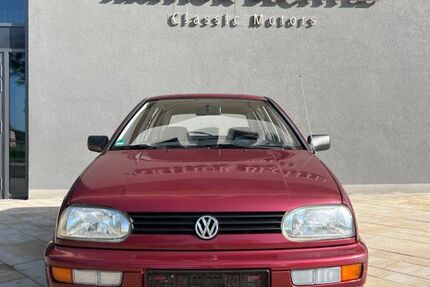 VW Golf 85.000 km 1.999 &euro; Ehningen 71139