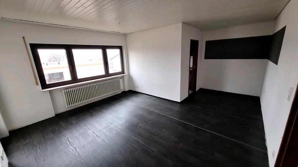 Etagenwohnung Vaihingen an der Enz - 2 Zimmer, 50 m&sup2;, 550&euro; | Angebot:25163251