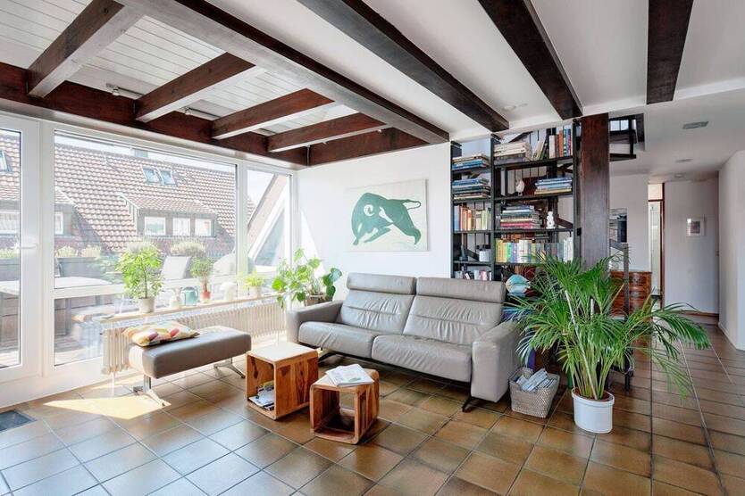 Charmante 5,5-Zimmer-DG-Maisonette in traumhafter Aussichtslage Sillenbuchs