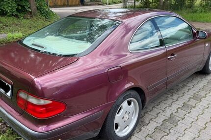 Mercedes-Benz CLK 320 130.500 km 4.900 &euro; Leutenbach 71397