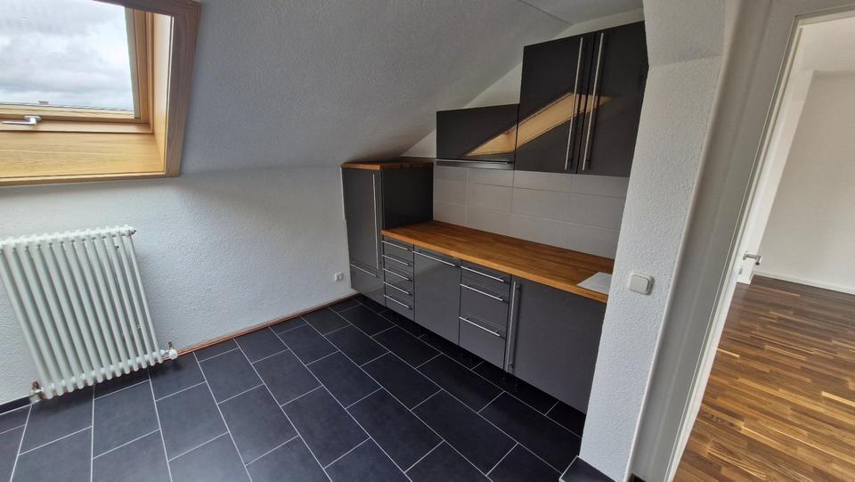 Stilvolle 2,5-Zi-DG-Eigentumswohnung im Herzen von Stuttgart West 2.5 zimmer