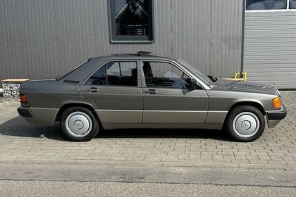 Mercedes-Benz 190 125.000 km 10.400 &euro; Urbach 73660