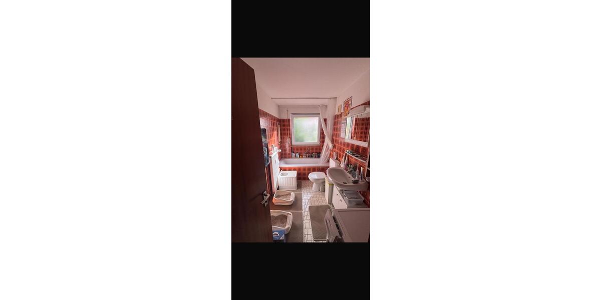 Hochparterre Freiberg am Neckar - 2 Zimmer, 75 m&sup2;, 250.000&euro; | Angebot:27113679
