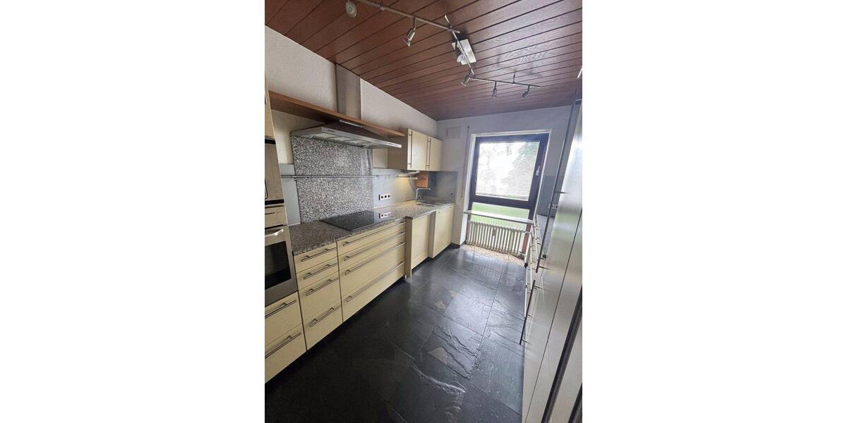 Reihenendhaus Stuttgart Nord - 7 Zimmer, 198 m&sup2;, 2.950&euro; | Angebot:26886443