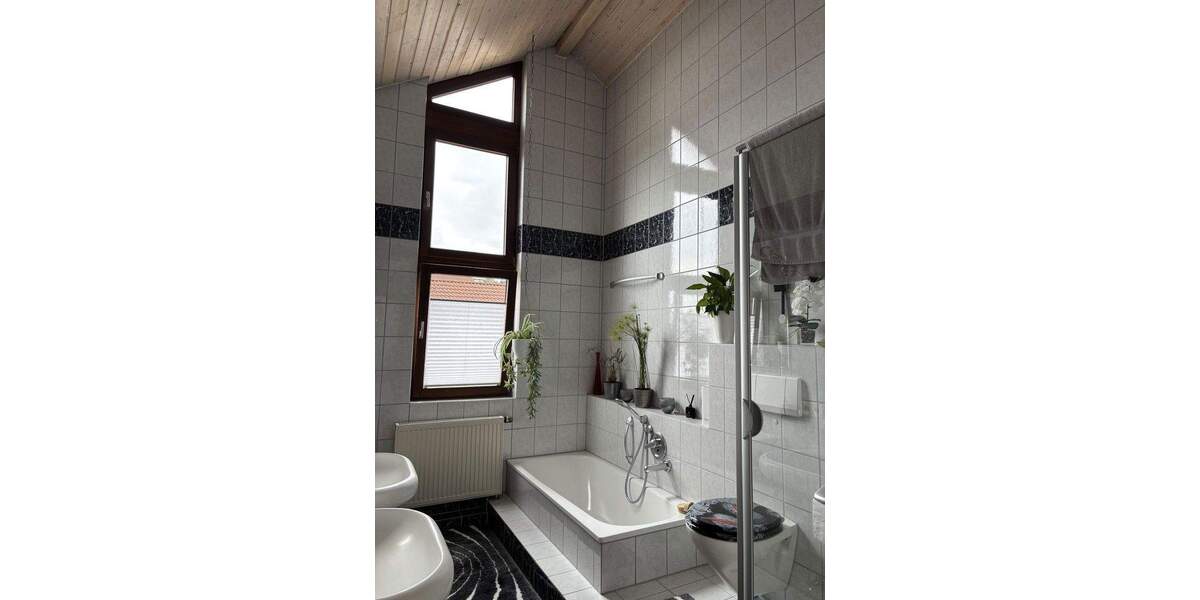 Doppelhaushälfte Böblingen Dagersheim - 7 Zimmer, 190 m&sup2;, 850.000&euro; | Angebot:25272788