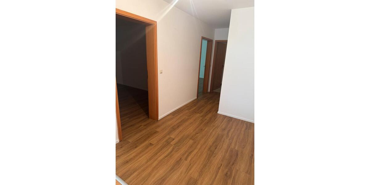 Erdgeschoßwohnung Esslingen am Neckar - 3 Zimmer, 80 m&sup2;, 1.450&euro; | Angebot:26670372