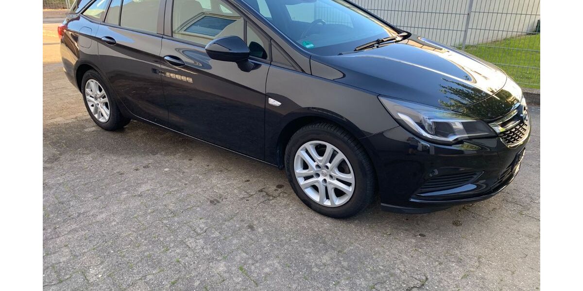 Opel Astra 104.354 km 8.199 &euro; Gärtringen 71116