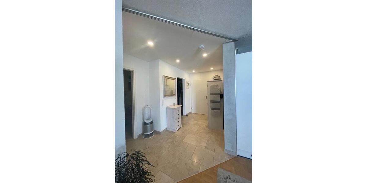 Dachgeschoßwohnung Renningen - 3.5 Zimmer, 75 m&sup2;, 390.000&euro; | Angebot:25644989