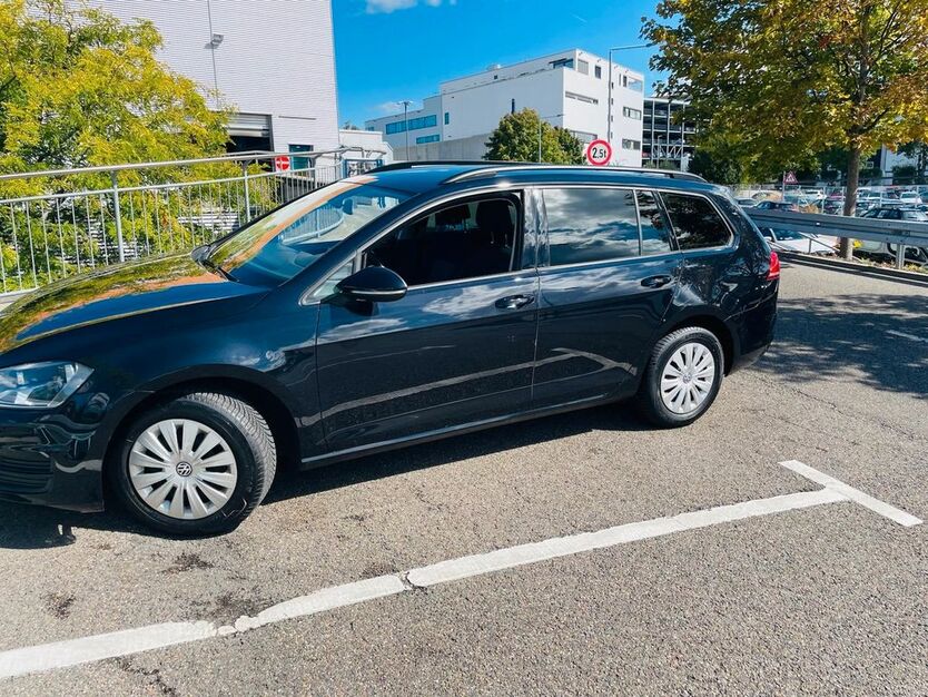 VW Golf 169.800 km 5.900 € Sindelfingen 71063