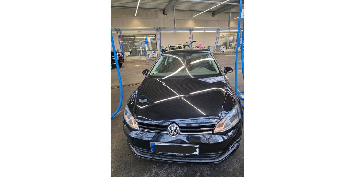 VW Golf 210.000 km 7.500 &euro; Metzingen 72555