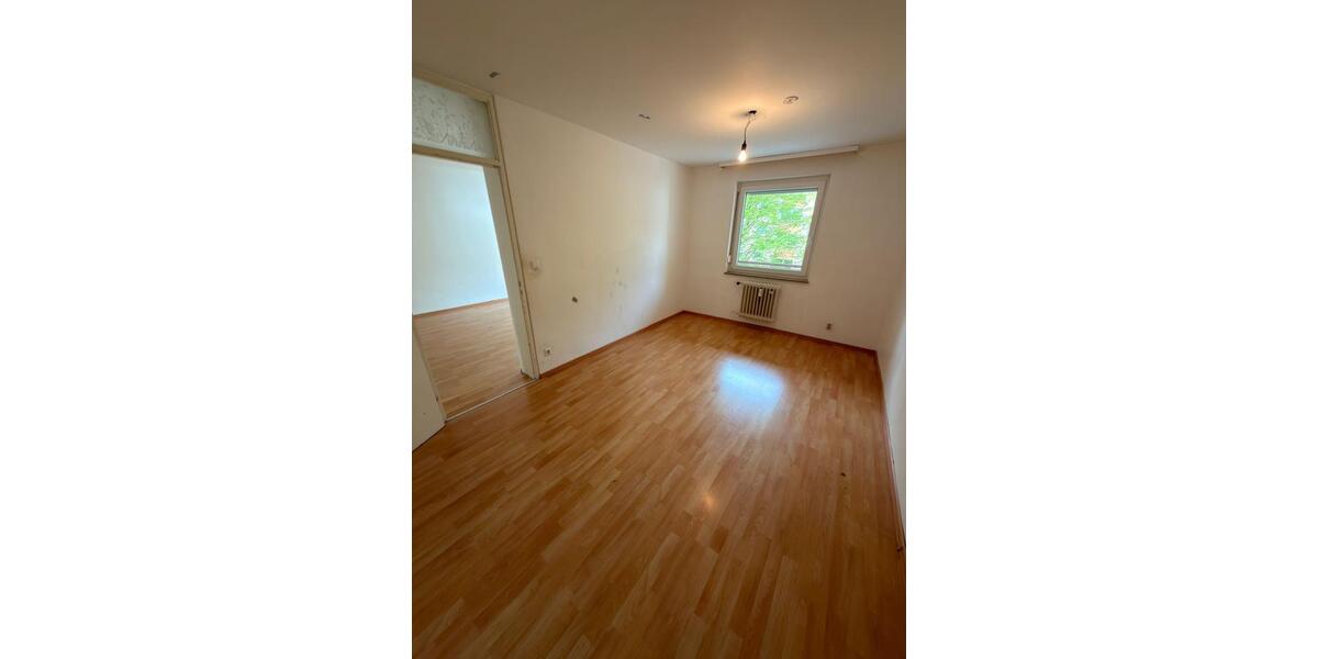 Etagenwohnung Esslingen am Neckar Brühl - 2.5 Zimmer, 53 m&sup2;, 165.000&euro; | Angebot:26366698
