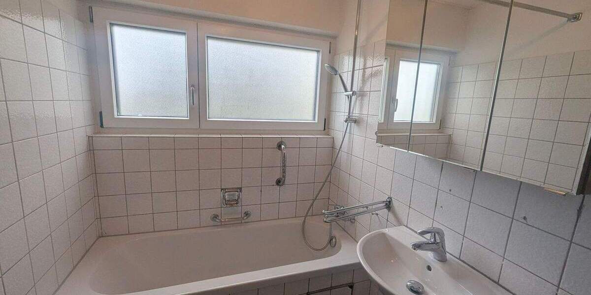 Etagenwohnung Esslingen am Neckar St Bernhardt - 5 Zimmer, 106 m&sup2;, 395.000&euro; | Angebot:25167351