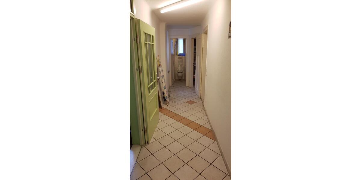 Erdgeschoßwohnung Stuttgart Stuttgart-Süd - 6 Zimmer, 103 m&sup2;, 350.000&euro; | Angebot:26050849