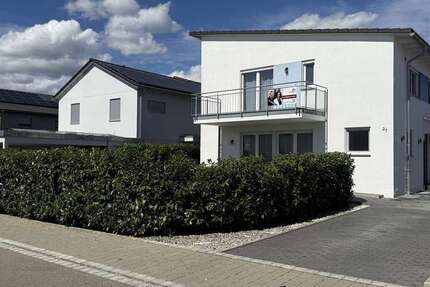 Haus Walddorfhäslach - 6 Zimmer, 200 m&sup2;, 2.850&euro; | Angebot:27246695