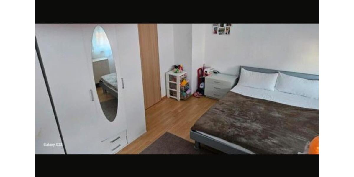 Etagenwohnung Sachsenheim - 3 Zimmer, 65 m&sup2;, 900&euro; | Angebot:25080084