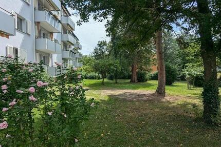 Ruhige verkehrsgünstige Lage in Böblingen 3 zimmer