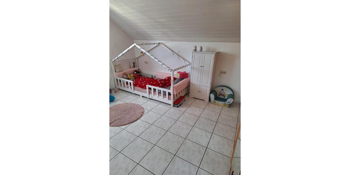 Dachgeschoßwohnung Ebersbach an der Fils - 2 Zimmer, 61 m&sup2;, 200.000&euro; | Angebot:24838456