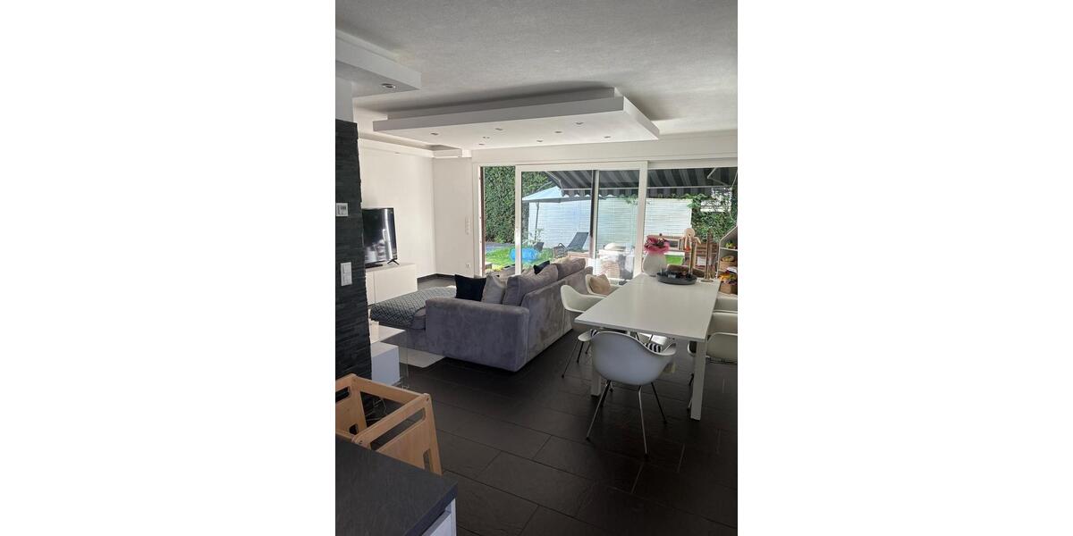 Terrassenwohnung Filderstadt - 3 Zimmer, 90 m&sup2;, 1.750&euro; | Angebot:25297224
