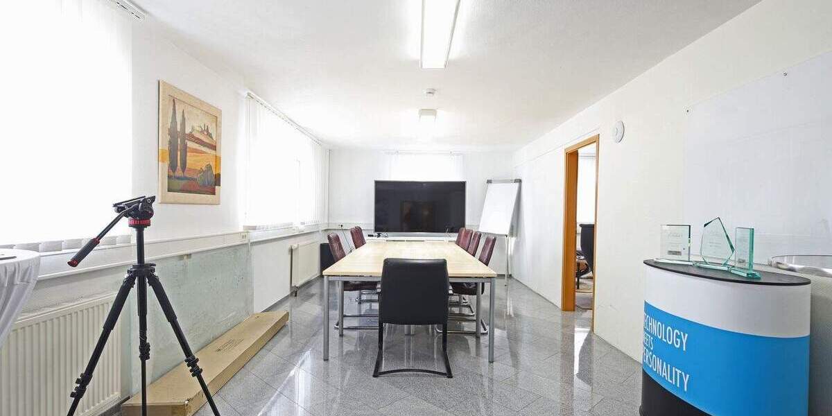 Wohn- und Geschäftshaus mit 3 Wohneinheiten, Büroräumen und Gartengrundstück 1 zimmer