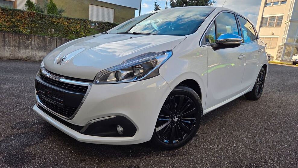 Peugeot 208 107.000 km 7.999 € Weinstadt 71384