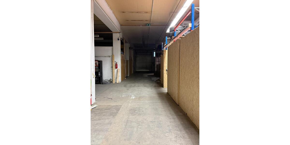 Lagerfläche 65 m² zu vermieten – ebenerdig, ab sofort verfügbar zimmer