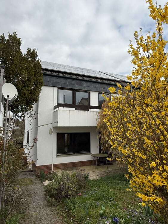 Haus zum Kaufen in Schwieberdingen 525.000 € 150 m²